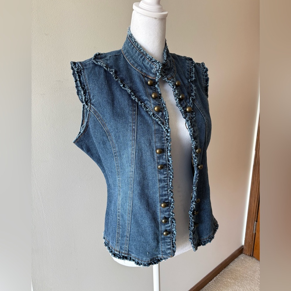 Star Jeans Distressed Denim Vest w Ruffle Trim & Brass Buttons. L Western - Picture 3 of 8